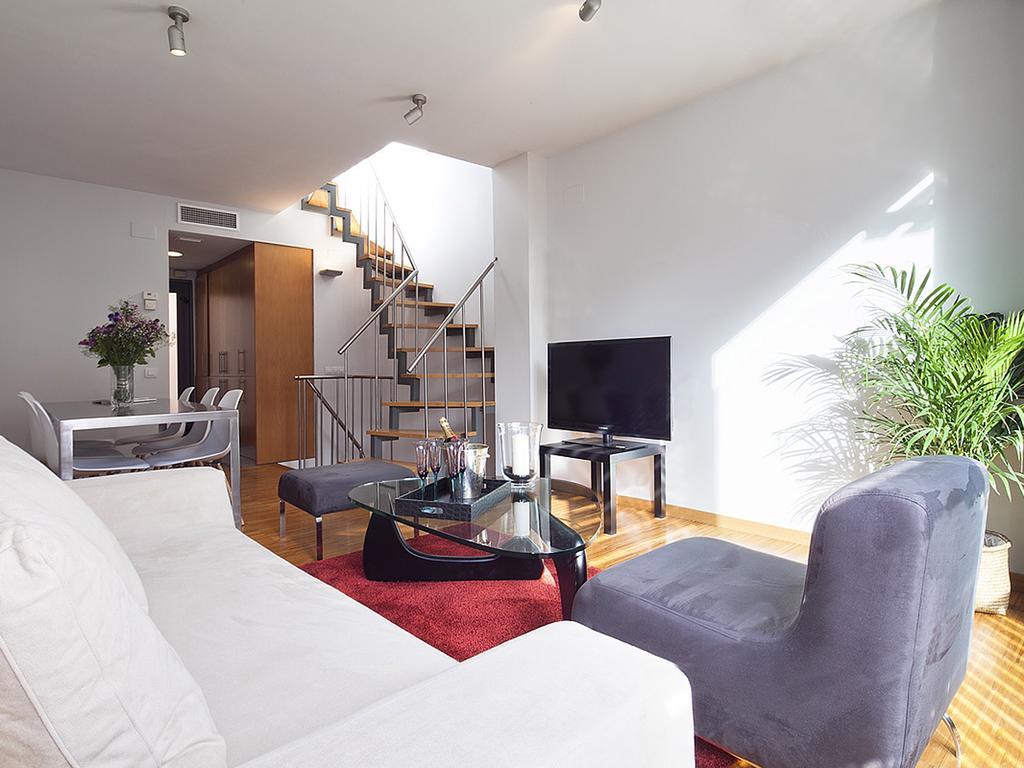 Apartment Barcelona Rentals - Penthouse With Terrace Екстер'єр фото